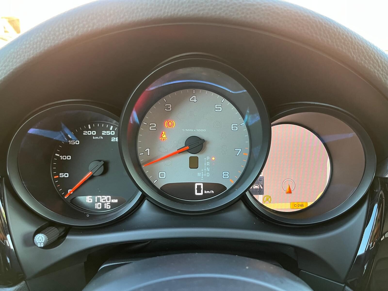 PORSCHE Macan S