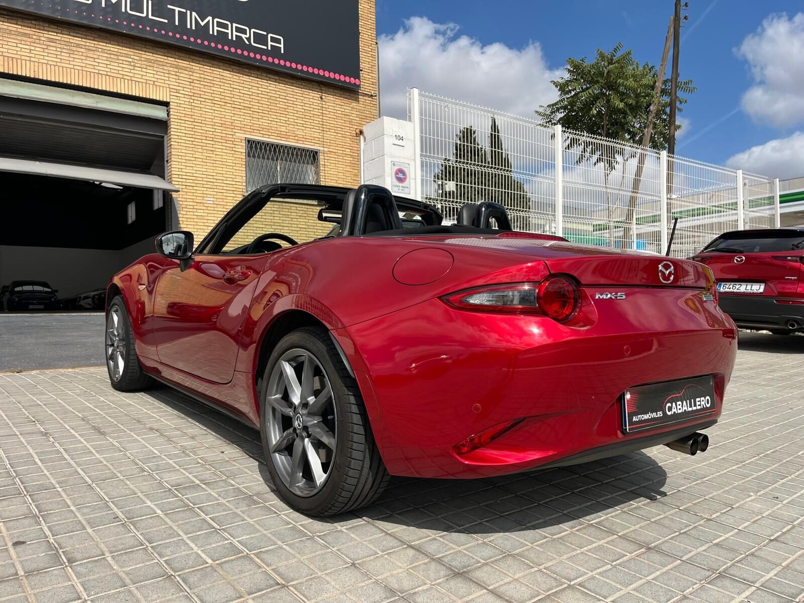 MAZDA MX5 LUXURY