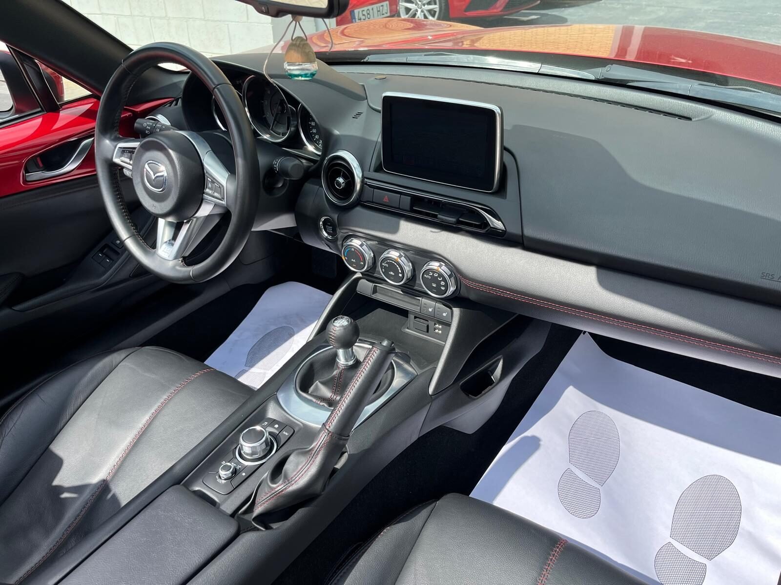 MAZDA MX5 LUXURY