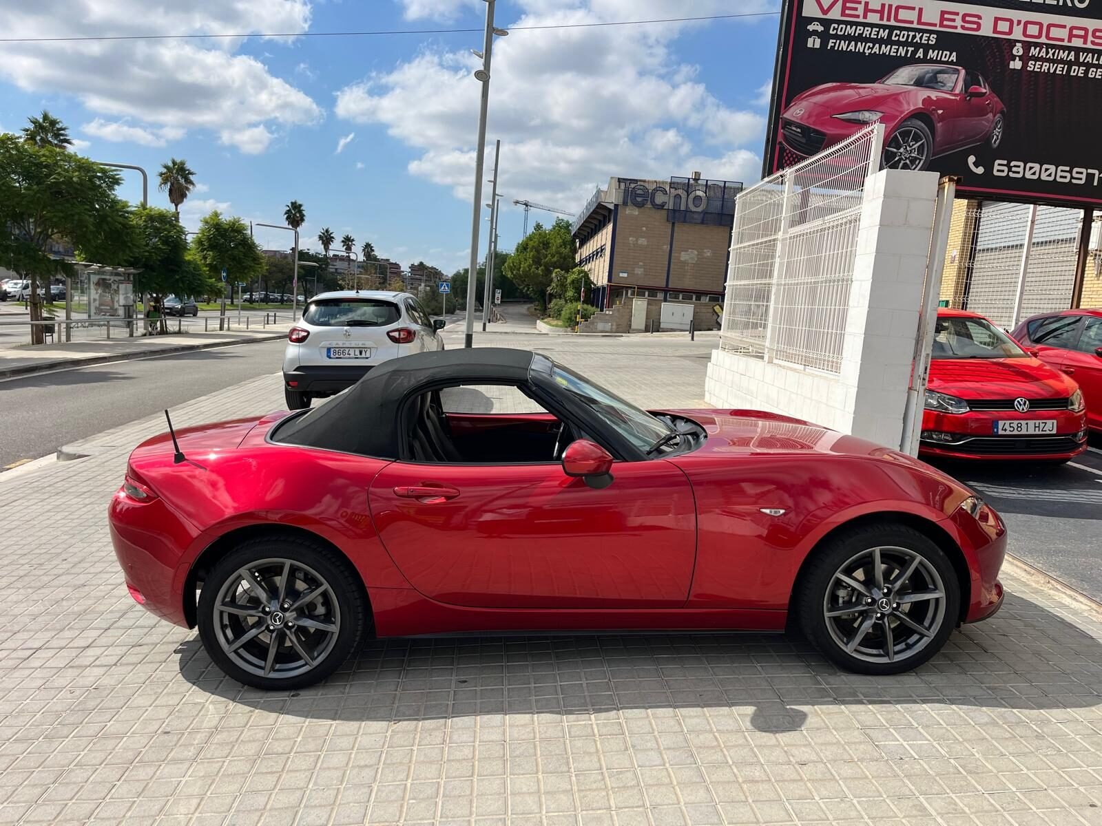 MAZDA MX5 LUXURY