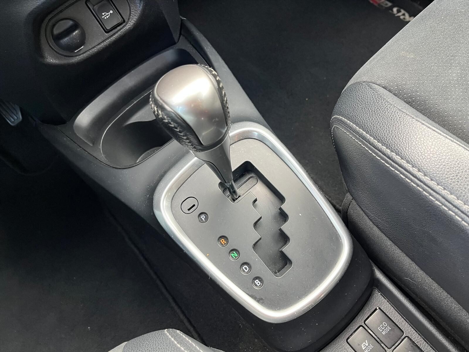 TOYOTA YARIS GR SPORT